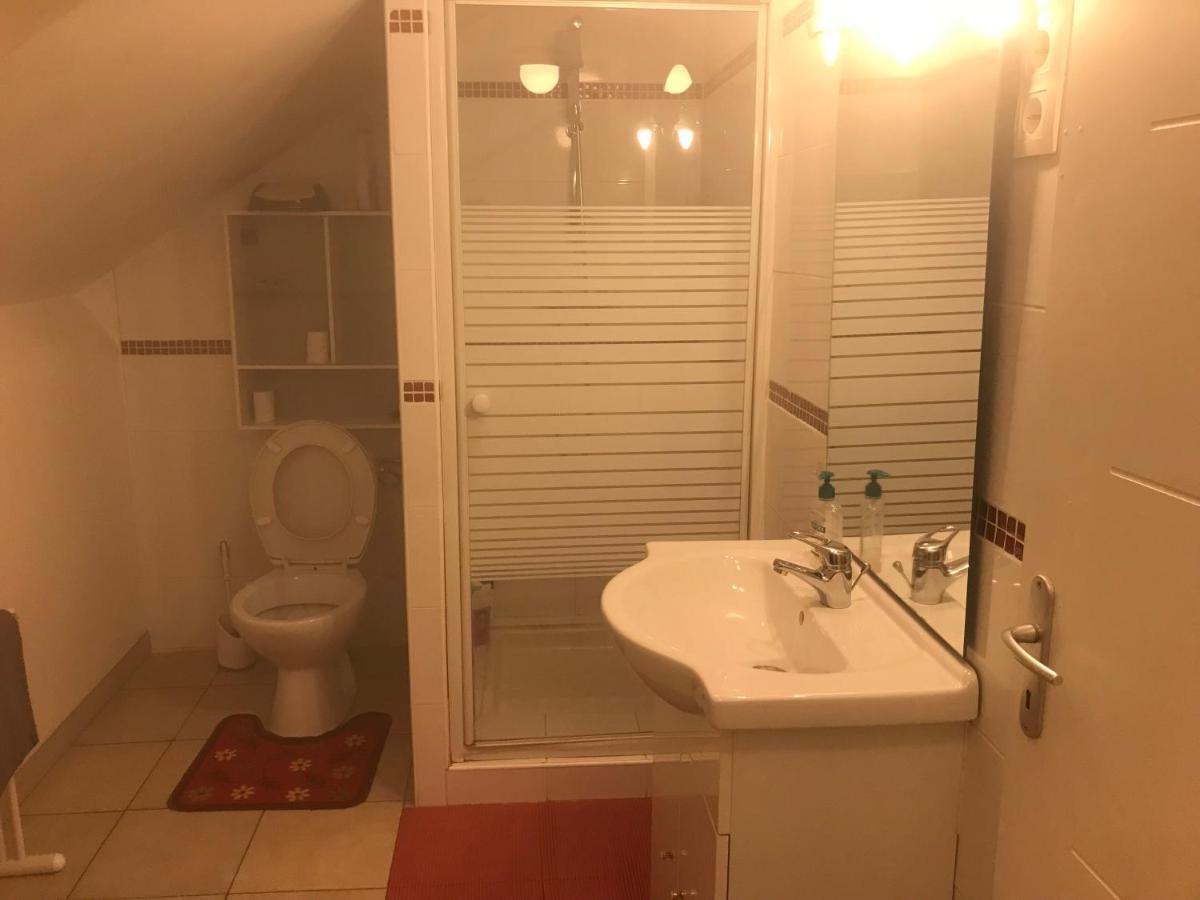 Chelles - Paris - Disneyland Marne La Vallee Экстерьер фото